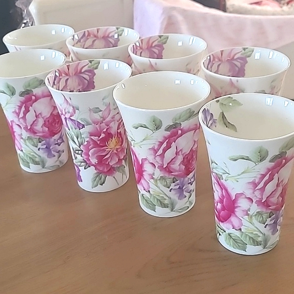 Cup hand decoreted from england china bone
